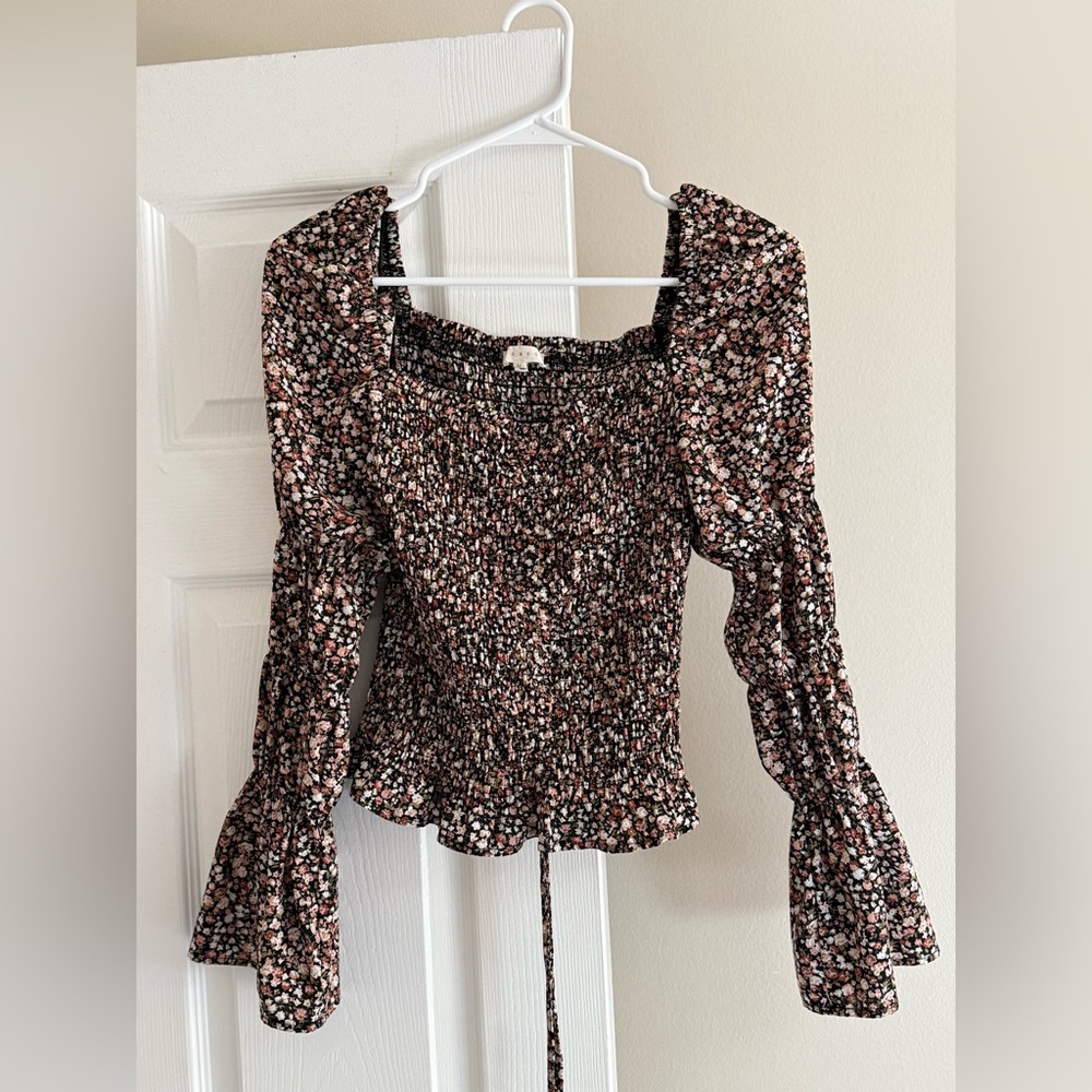 Promesa Brown and White Ruched Long Sleeve Blouse